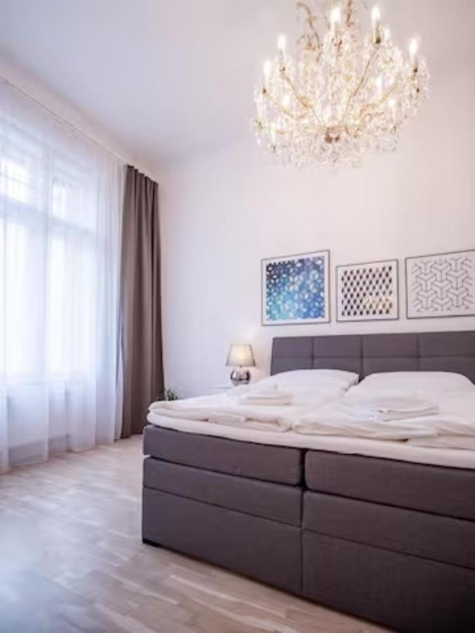 Top Class Apartment In Old Town 2 Bedrooms براغ المظهر الخارجي الصورة
