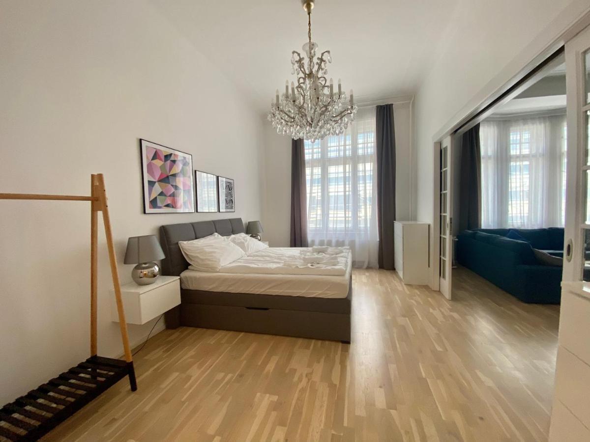 Top Class Apartment In Old Town 2 Bedrooms براغ المظهر الخارجي الصورة